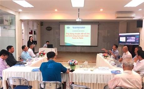 Kết nối ứng dụng chuyển đổi số trong mô hình nông trại tuần hoàn